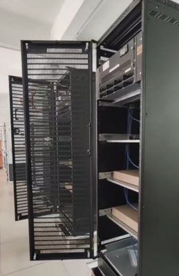 IP20 مصنوعة خصيصًا 1000A 2000A 3000A محطة توليد الطاقة الكبيرة 3 مرحلة 380Vac 48Vdc نظام طاقة الاتصالات الداخلية مع Flatpack2 48/3000HE وحدة خزانة FPC