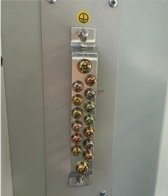 حاوية خزانة اتصالات خارجية بقفل ثلاثي النقاط مضادة للسرقة 30U 40U مصنوعة خصيصًا لمعدات الشبكات